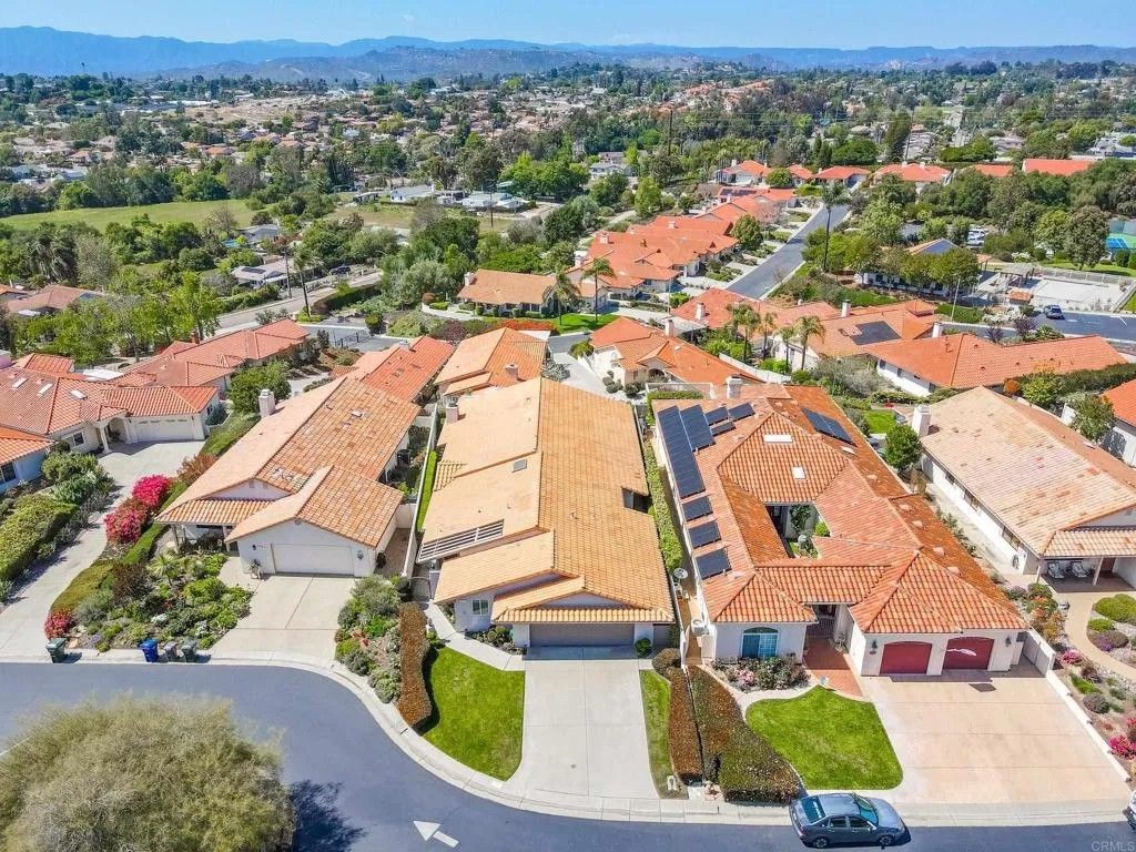 Photo of 1057 Ridge Heights, Fallbrook, CA 92028 (MLS # NDP2509634)