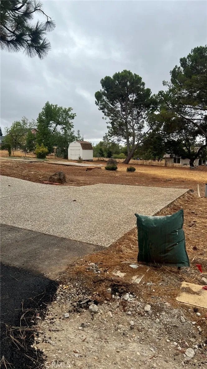 Photo of 86 Grinding Rock RD, Paradise, CA 95969 (MLS # SN26211636)