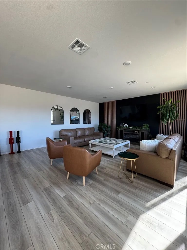 19553 Hanging Rock Road