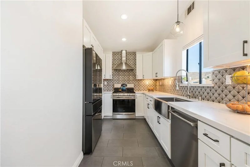 29123 Thousand Oaks Blvd C