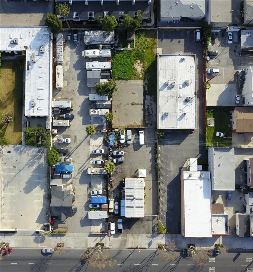 14600 Hawthorne