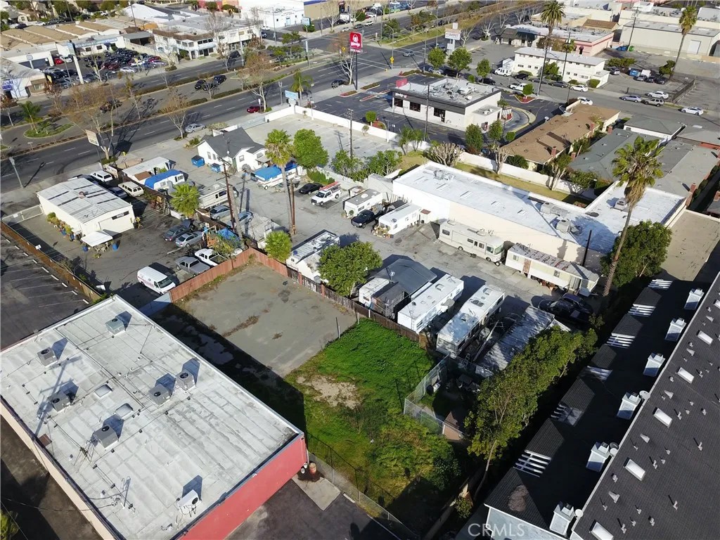 14600 Hawthorne