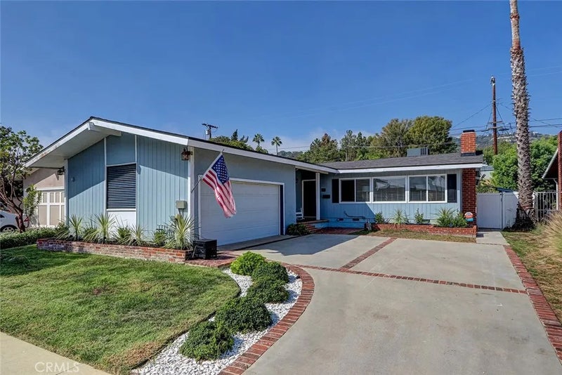 325 N Trotwood
