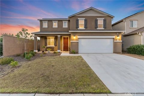 Photo of 6690 E Adena AVE, Fresno, CA 93727 (MLS # FR26126632)