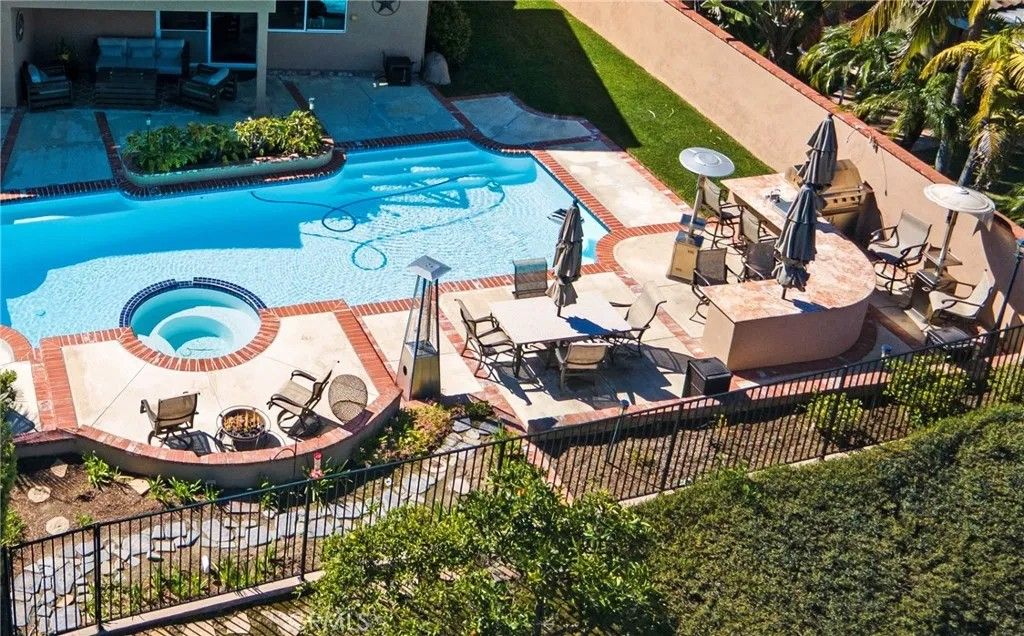 Photo of 25161 Via Bajo Cerro, Laguna Niguel, CA 92677 (MLS # OC26039789)