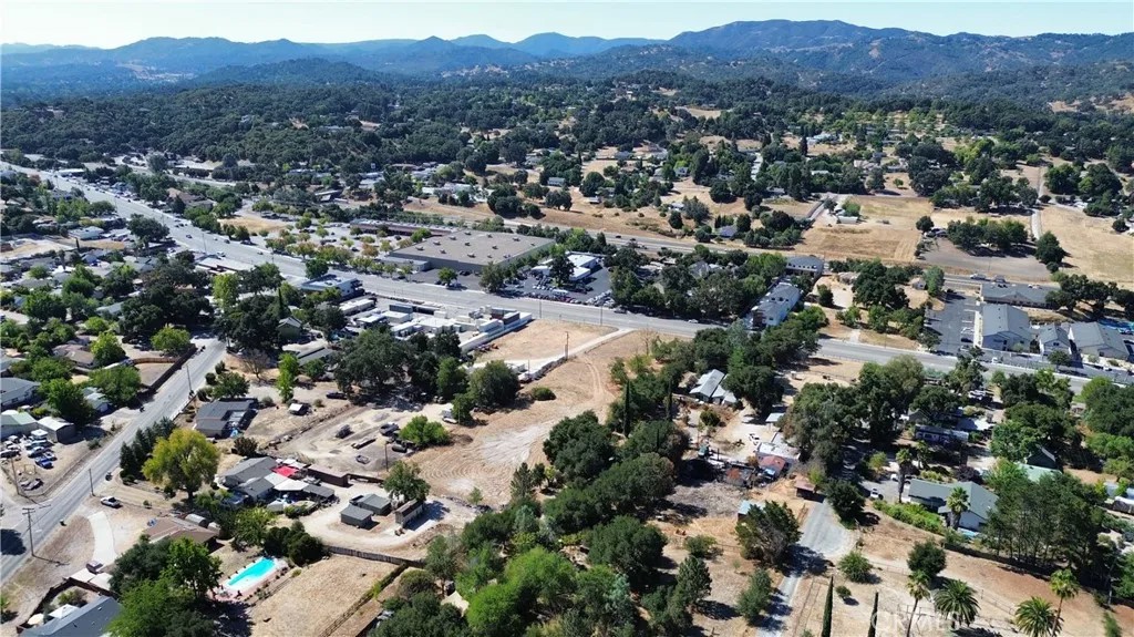 3755 El Camino Real