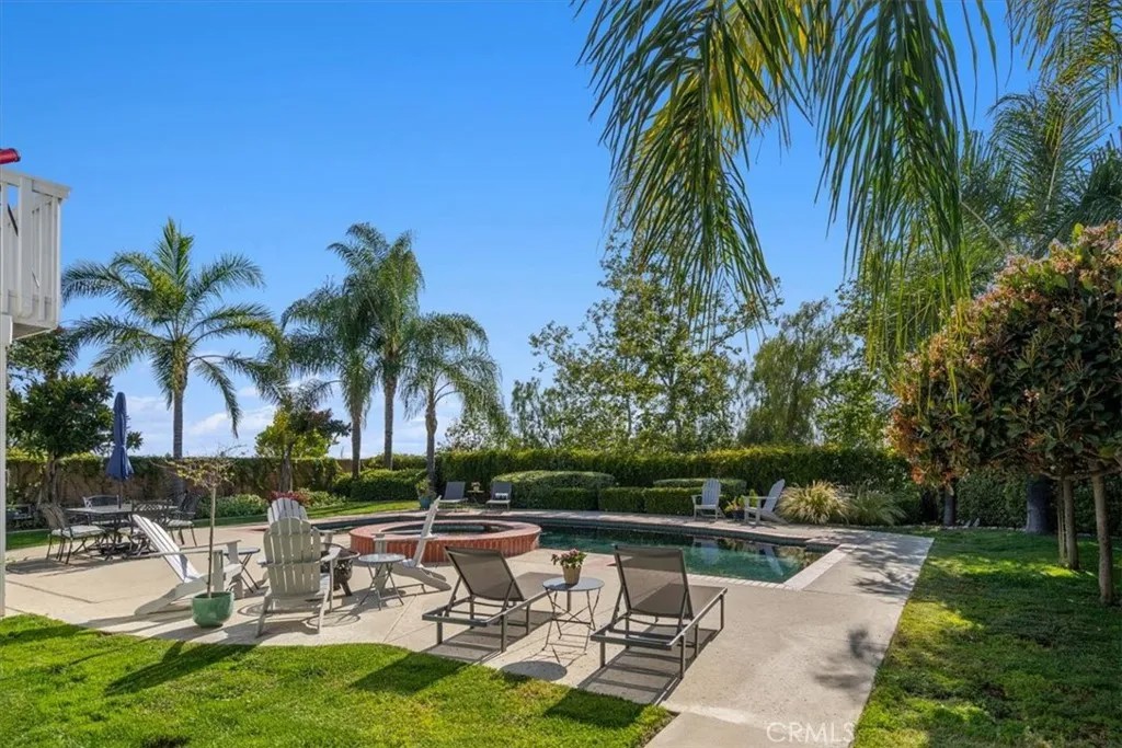 13504 Mesa Crest