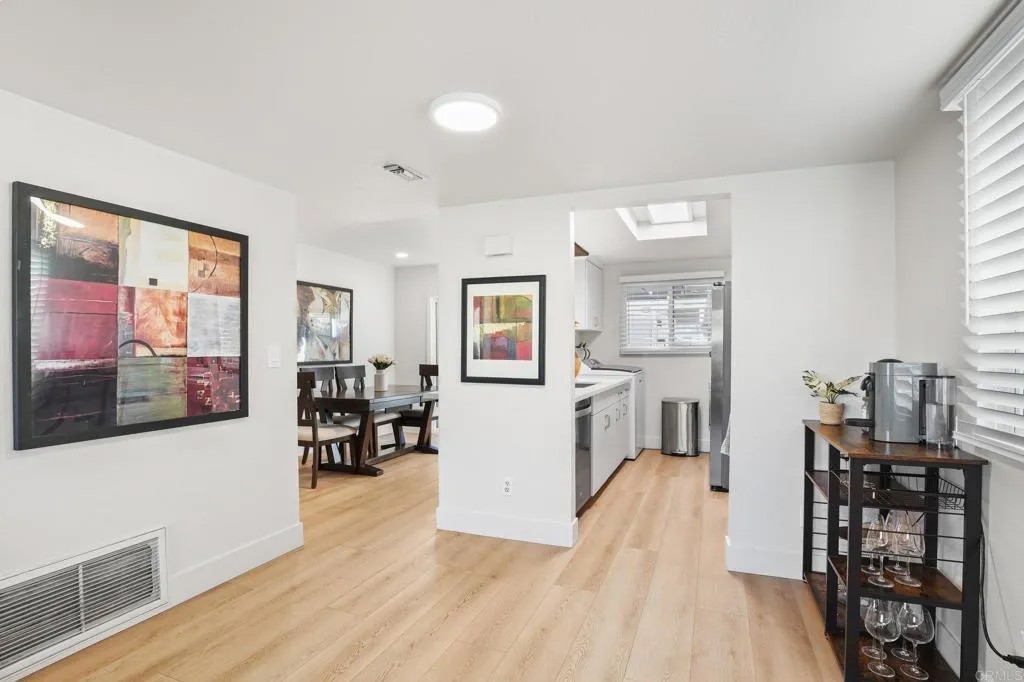 9543 Cottonwood Avenue A