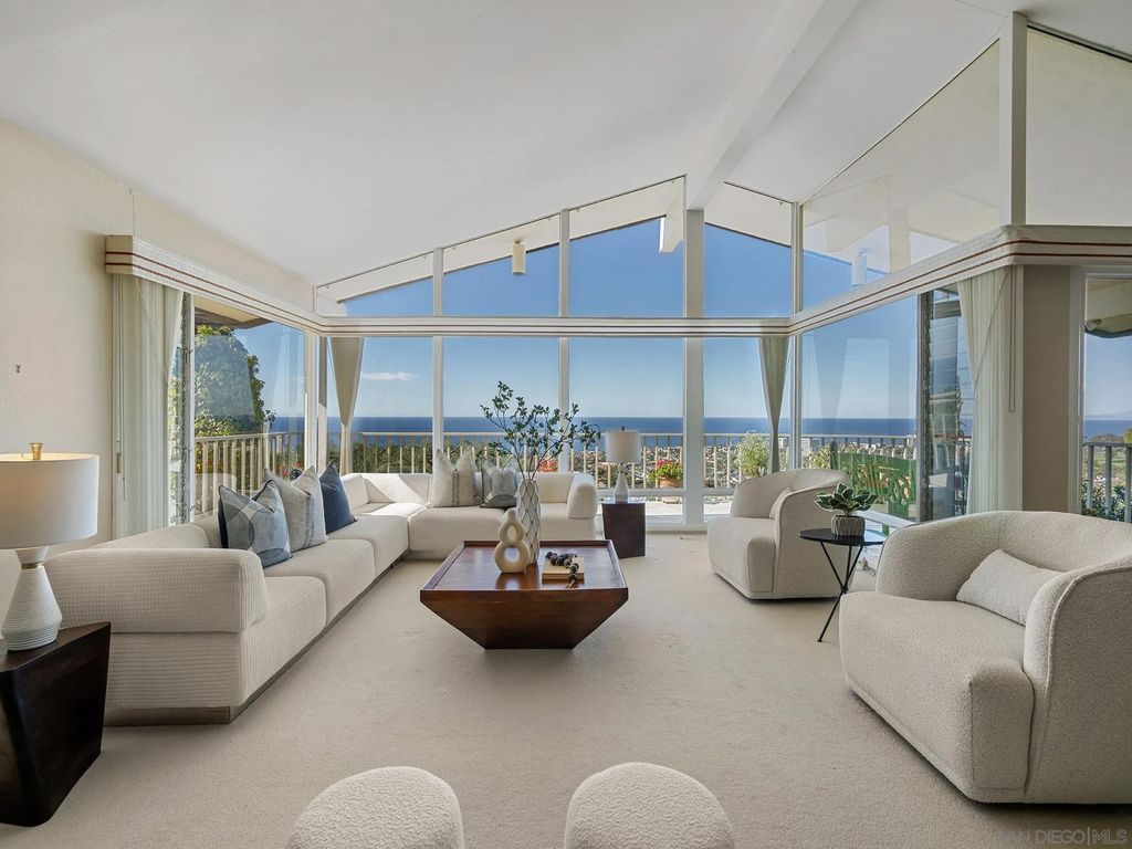 Photo of 6424 El Camino Del Teatro, La Jolla, CA 92037 (MLS # 250045359)