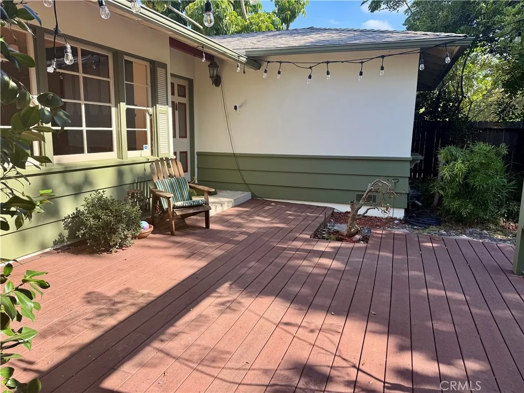 2310 Poinsettia