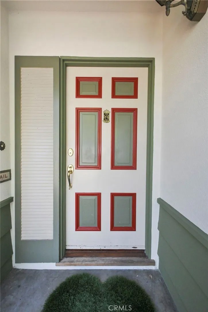 2310 Poinsettia