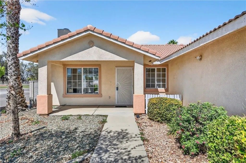 Photo of 3060 Linder St, Hemet, CA 92545 (MLS # RS26046662)