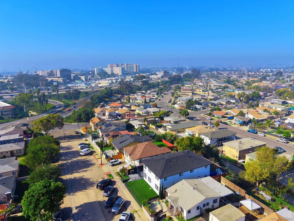 Photo of 3934 Marine View Ave #3934 1/2, San Diego, CA 92113 (MLS # 2600182)