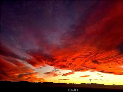 7335 Utah 29 Palms CA 92277