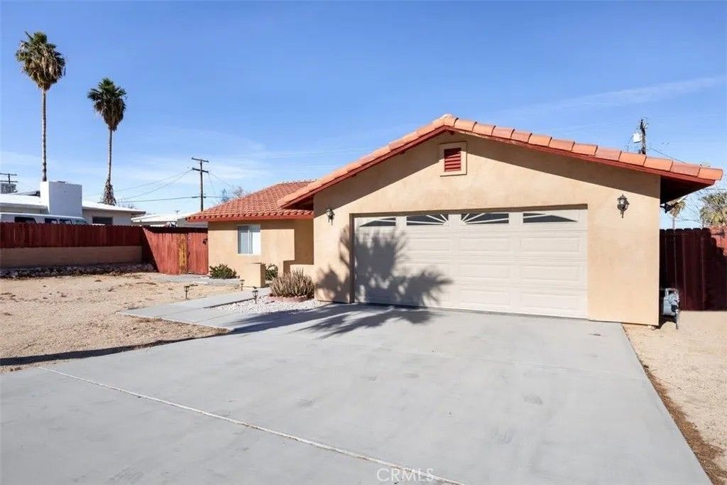 Photo of 71620 Juanita Drive, 29 Palms, CA 92277 (MLS # JT25275978)