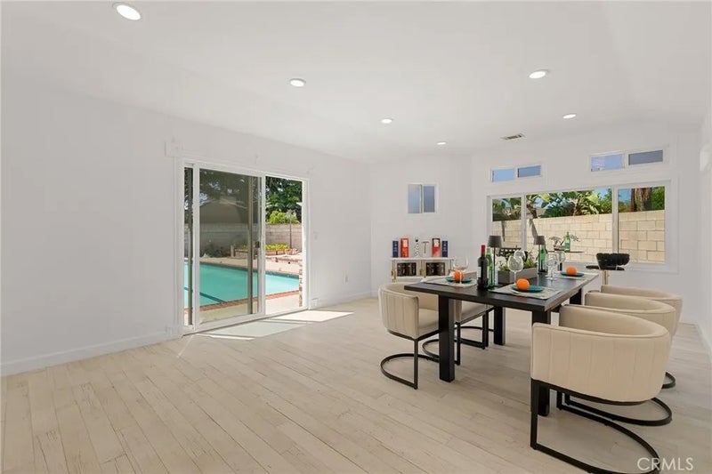 13281 Mono Place