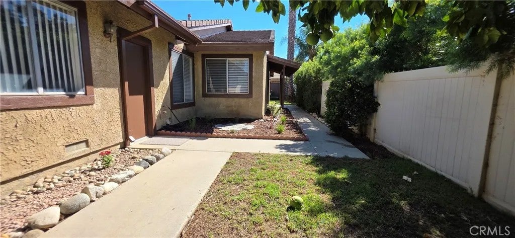 23512 Lampara Drive