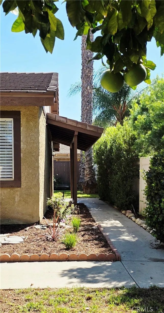 23512 Lampara Drive