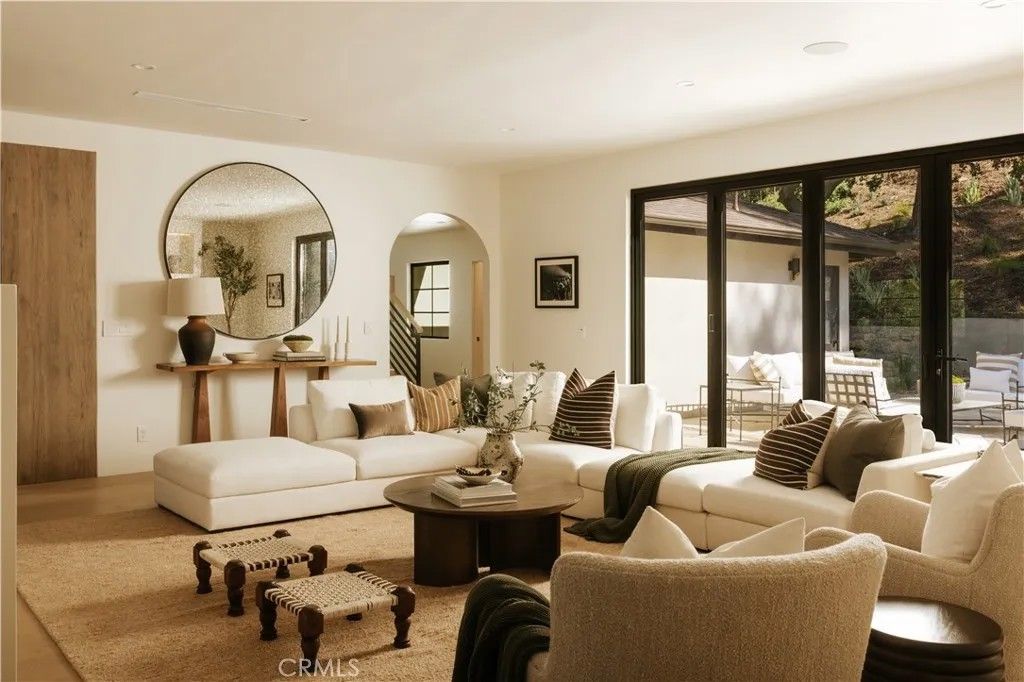 Photo of 17930 Karen Drive, Encino, CA 91316 (MLS # SR26034934)