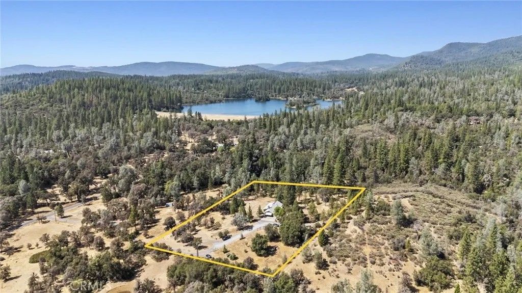 Photo of 13467 Lake Francis Rd, Dobbins, CA 95935 (MLS # OR25269242)