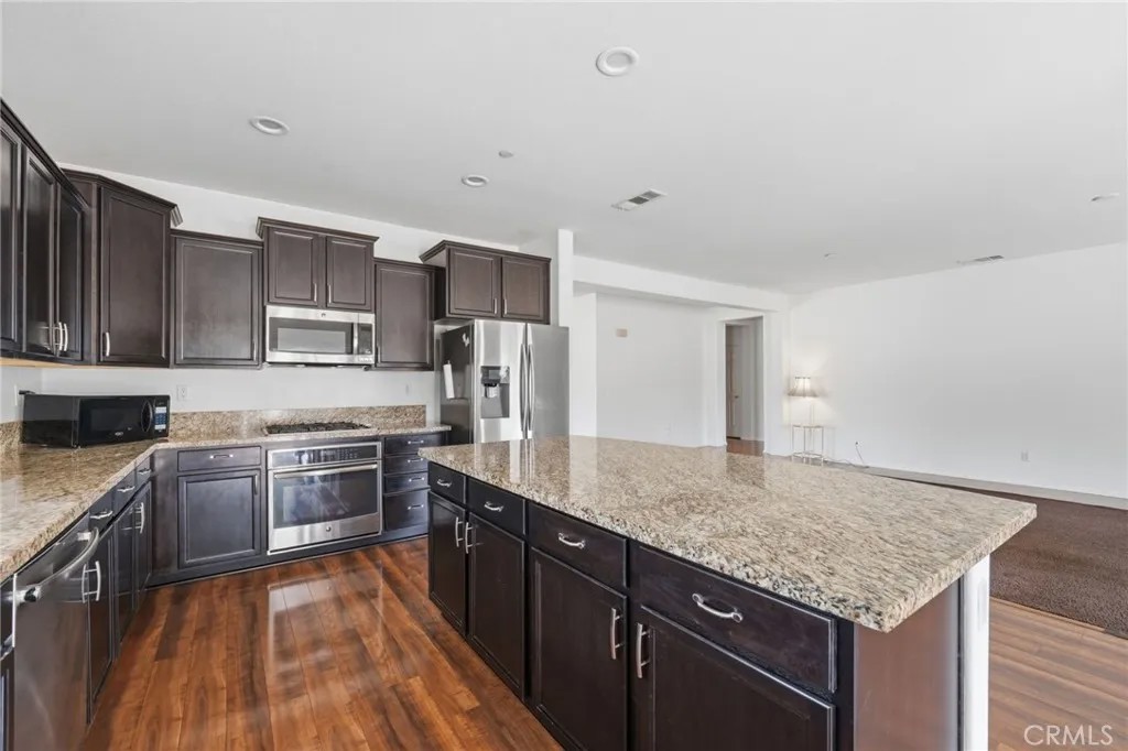 6815 Riverglen Court