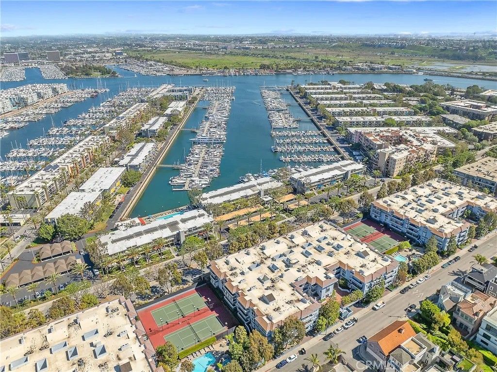 Photo of 4600 Via Dolce #206, Marina Del Rey, CA 90292 (MLS # SR26047898)