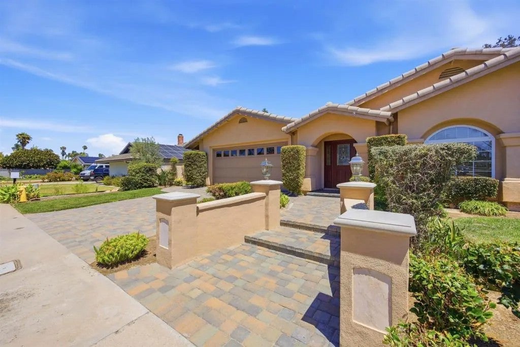 7738 Madrilena Way