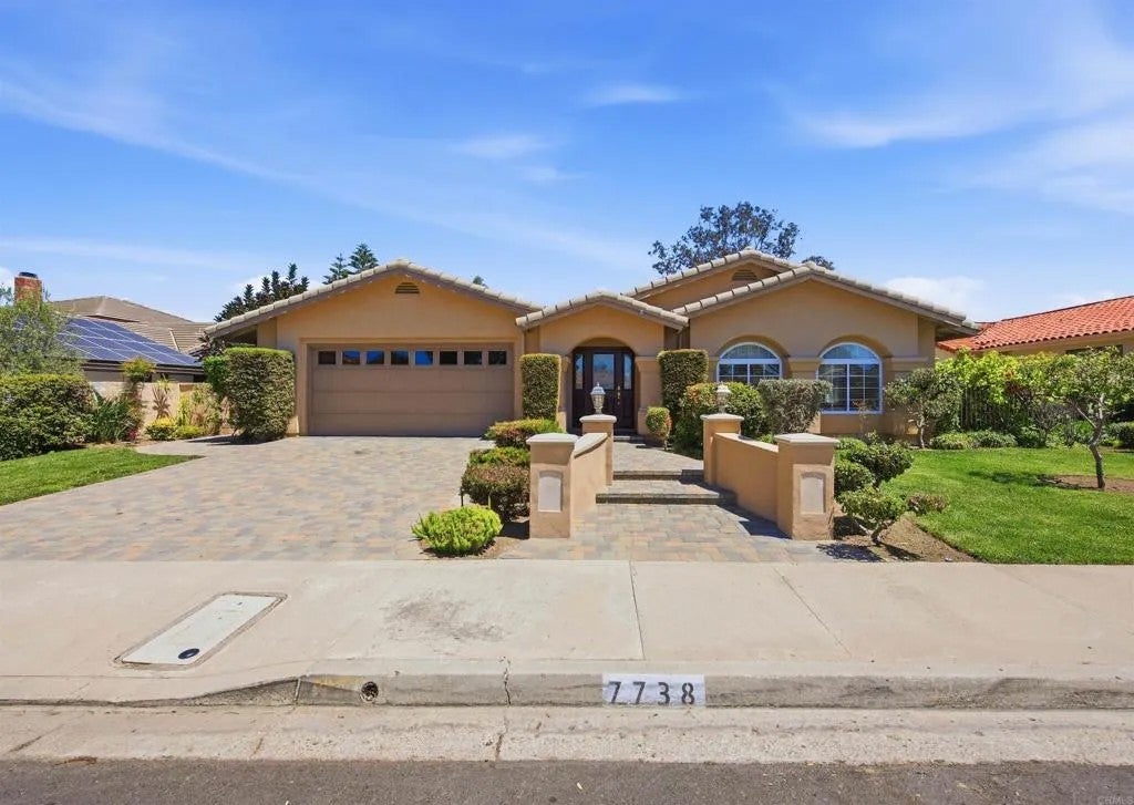 7738 Madrilena Way