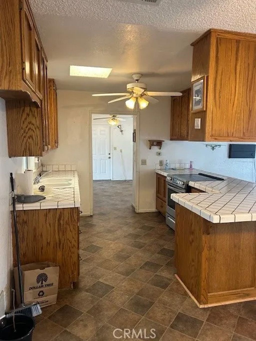 Photo of 7544 Oakwood Avenue, Hesperia, CA 92345 (MLS # IV26004577)