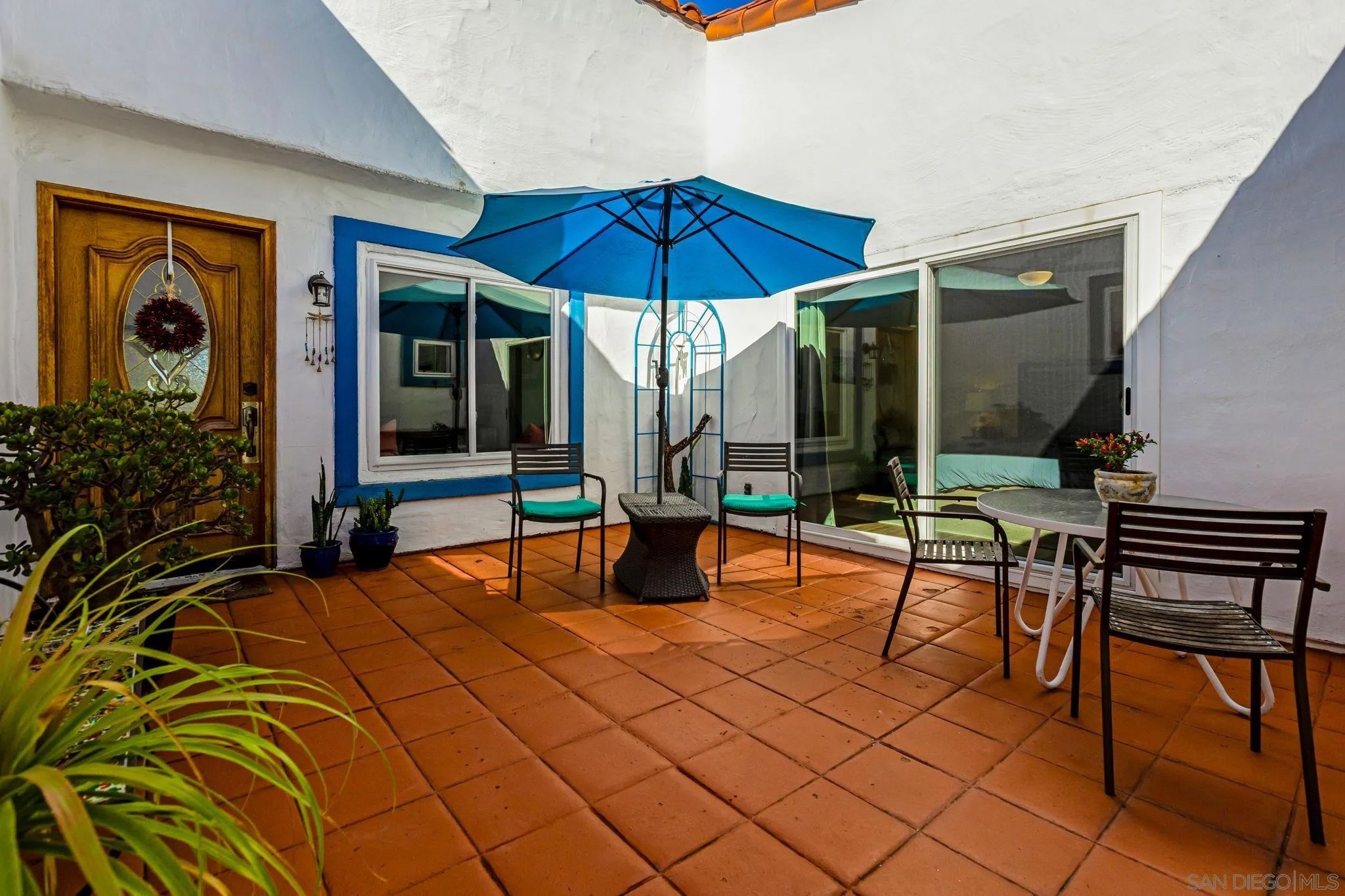 2045 Bolsa Chica Gln