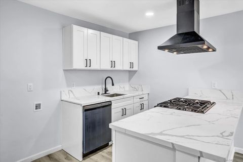 Tiny photo for 4541 Culbertson Ave, La Mesa, CA 91942 (MLS # 250042328)