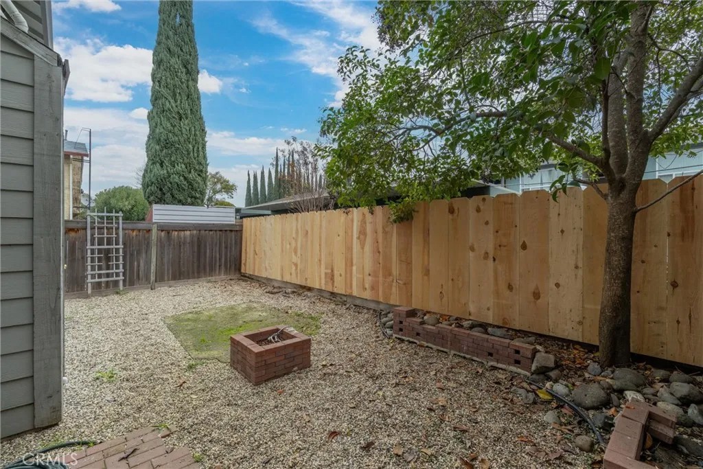 2375 Notre Dame Boulevard 9