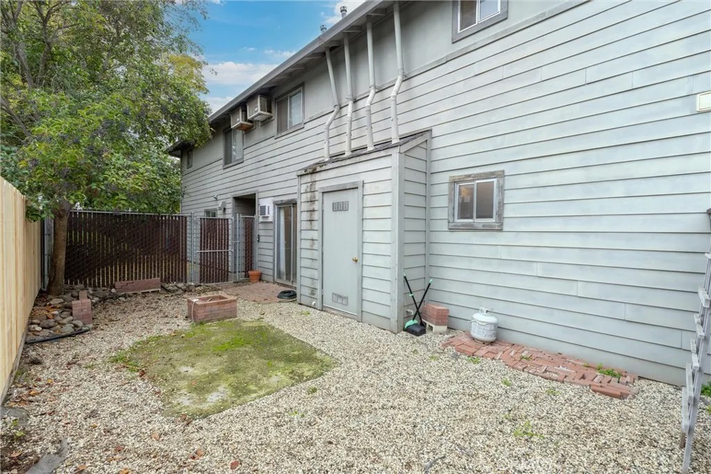 2375 Notre Dame Boulevard 9