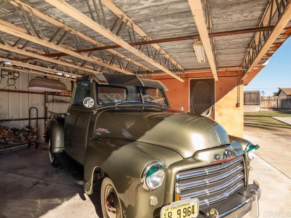 Photo of 511 Hilltop Dr, Chula Vista, CA 91910 (MLS # NDP2511342)