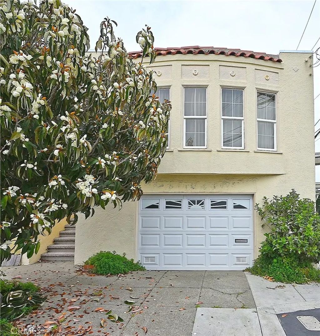 Photo of 100 Gaven St, San Francisco, CA 94134 (MLS # PW26016039)