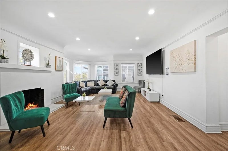 2970 W 11th