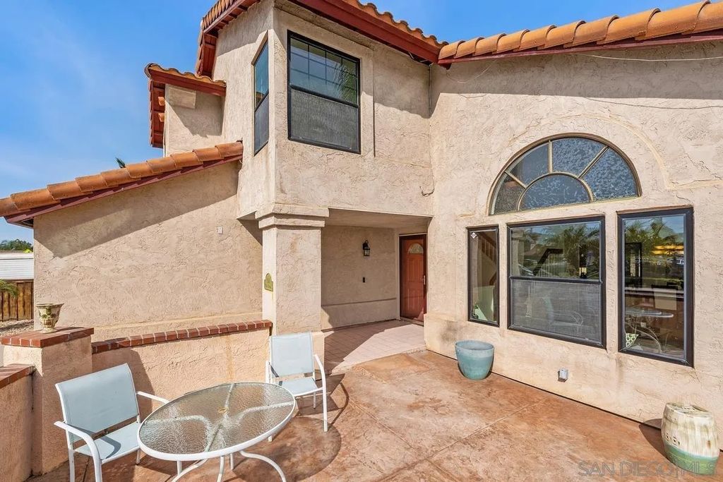 Photo of 1095 Paseo Entrada, Chula Vista, CA 91910 (MLS # 260006471)