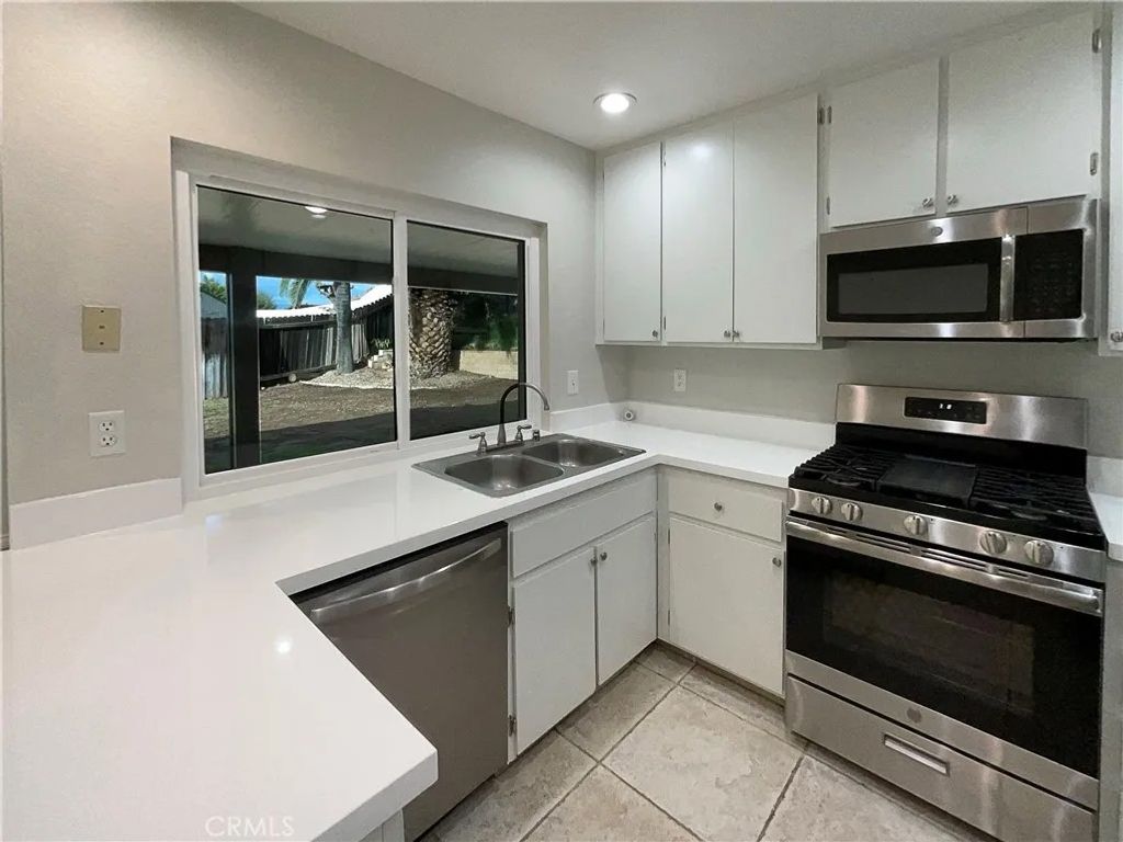 Photo of 22257 Emerald St, Grand Terrace, CA 92313 (MLS # IV25268048)