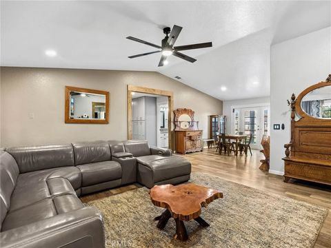 Tiny photo for 12190 Mission St, Oak Hills, CA 92344 (MLS # CV26071330)