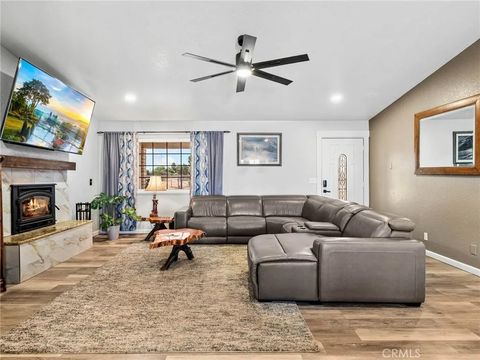 Tiny photo for 12190 Mission St, Oak Hills, CA 92344 (MLS # CV26071330)