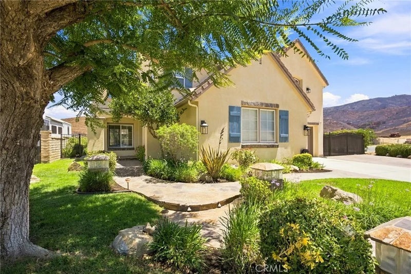 424 Peter Place