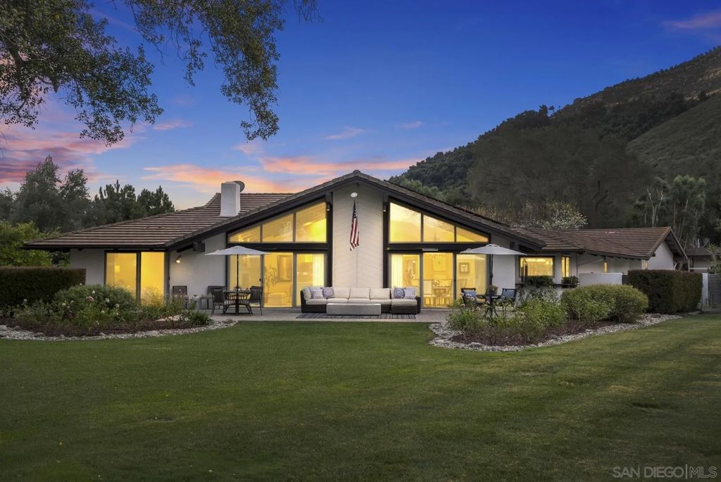 Photo of 32224 Wiskon Way W, Pauma Valley, CA 92061 (MLS # 260002163)