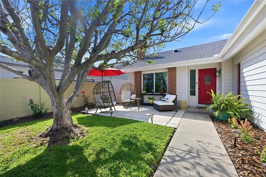 Photo of 22552 Taranto, Laguna Hills, CA 92653 (MLS # OC26069383)