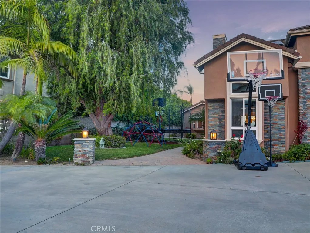 27020 Daisy Circle