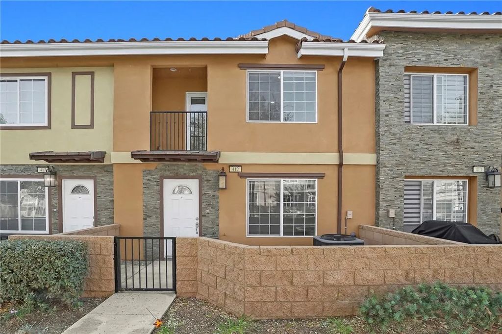 Photo of 16408 Valencia Avenue #412, Fontana, CA 92335 (MLS # OC25253789)