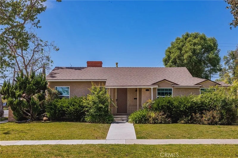 3801 Gundry