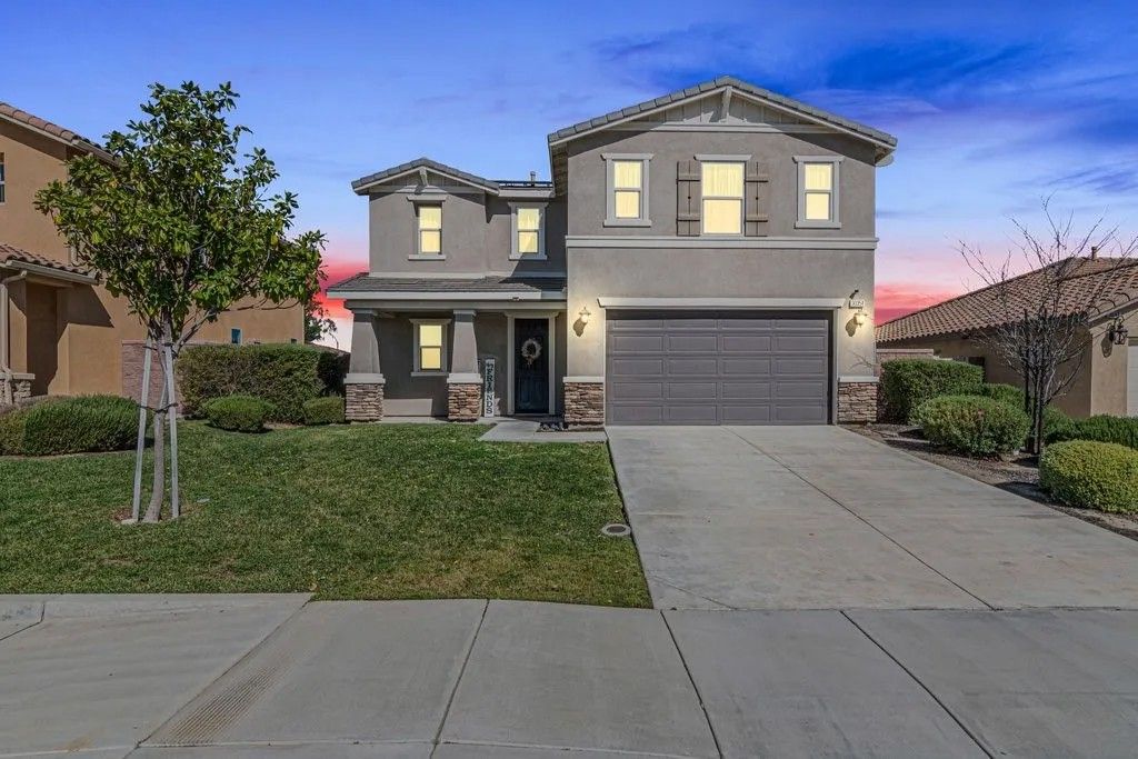 Photo of 30354 Woodland Hills Street, Murrieta, CA 92563 (MLS # SW26060073)