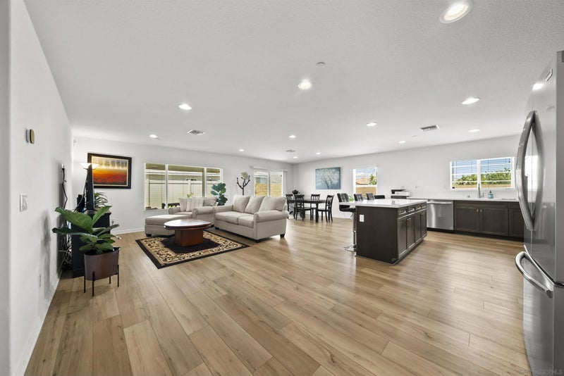 32404 Wild West Ct