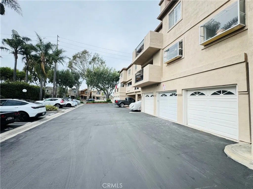 Photo of 626 Lake Street #37, Huntington Beach, CA 92648 (MLS # OC26087556)