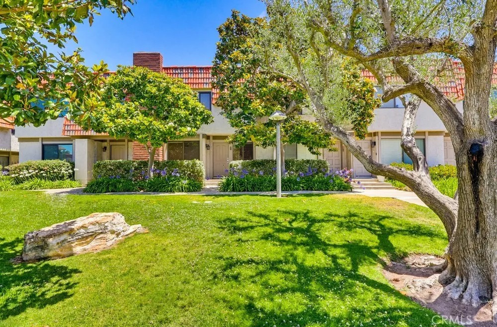 27914 Ridgebluff Court